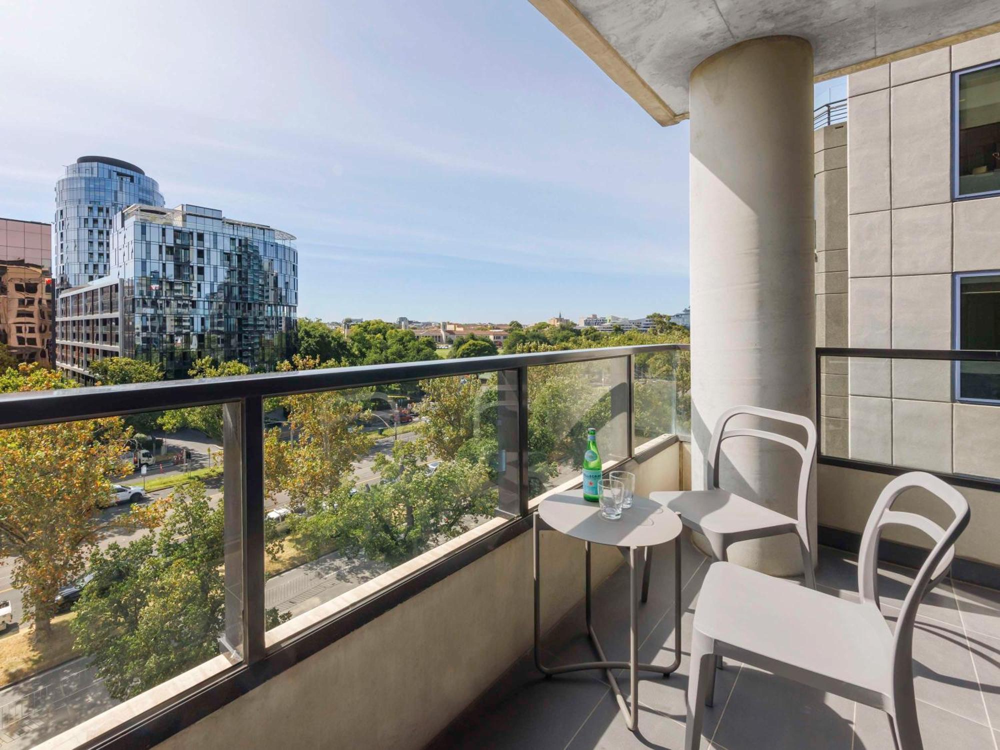 Mercure Melbourne St Kilda Road Екстер'єр фото